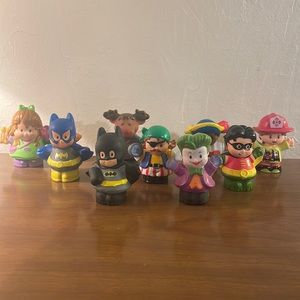 Lot Of 9 Fisher Price Little People